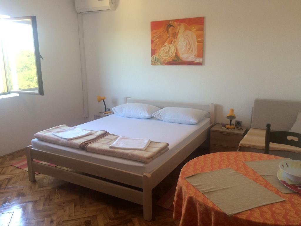 Apartments Radulovic Biograd Na Moru Exterior foto